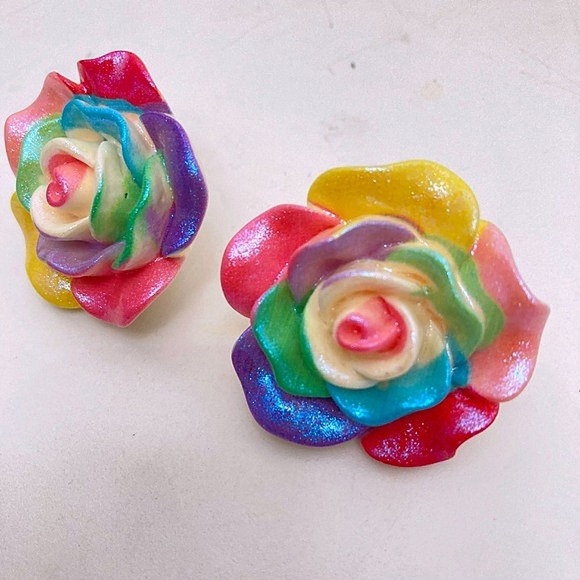 Flower rainbow Rose stud statement earrings Boho multicolor acrylic 💖 - Picture 7 of 17